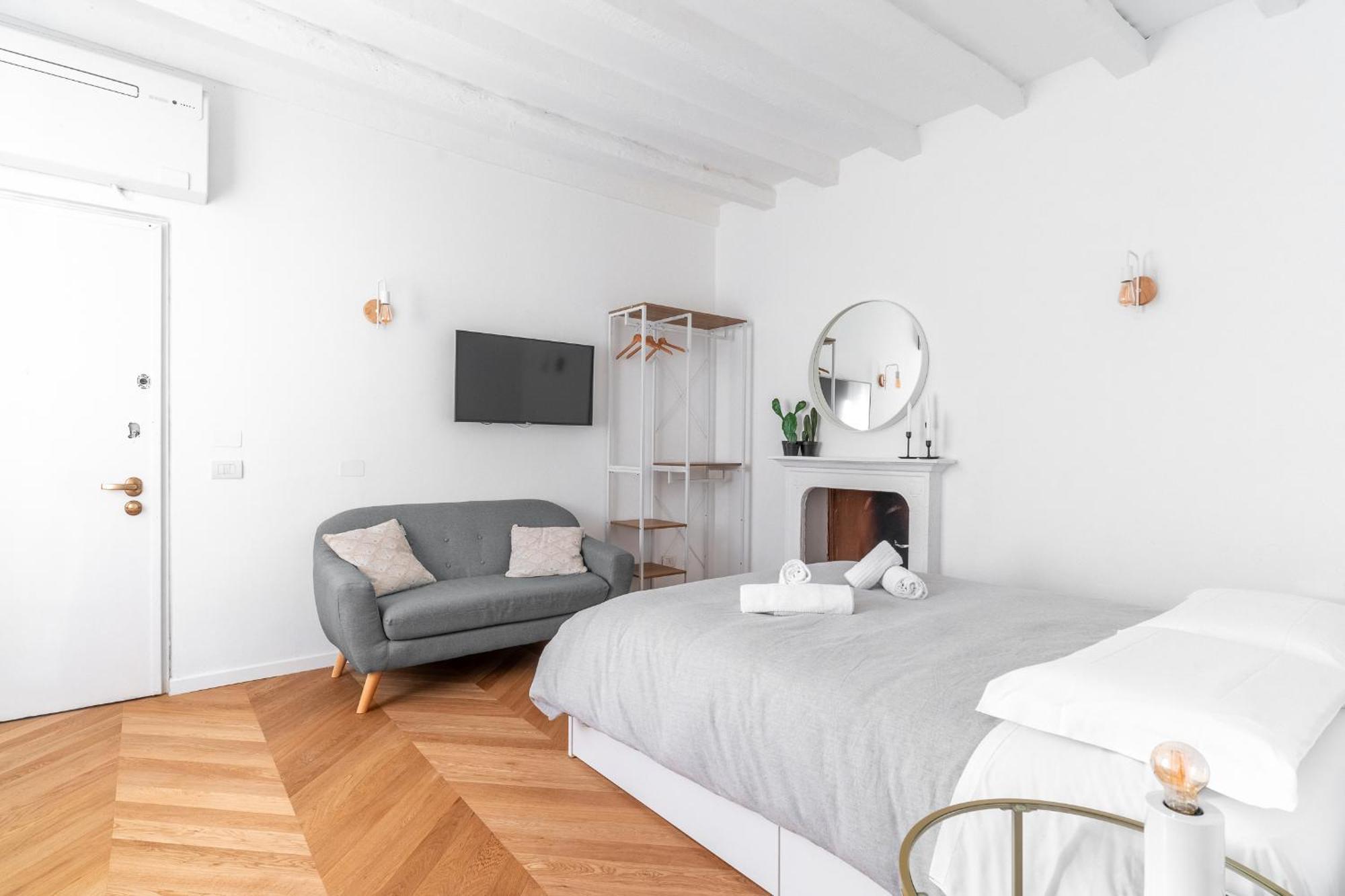 Milan Stay - Alzaia Naviglio Grande Екстериор снимка